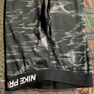 Atheistic Compression Leggings